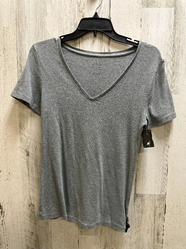 women's T-shirts with asymmetrical hemlinesGrey Top Short Sleeve Basic A New Day, Size M