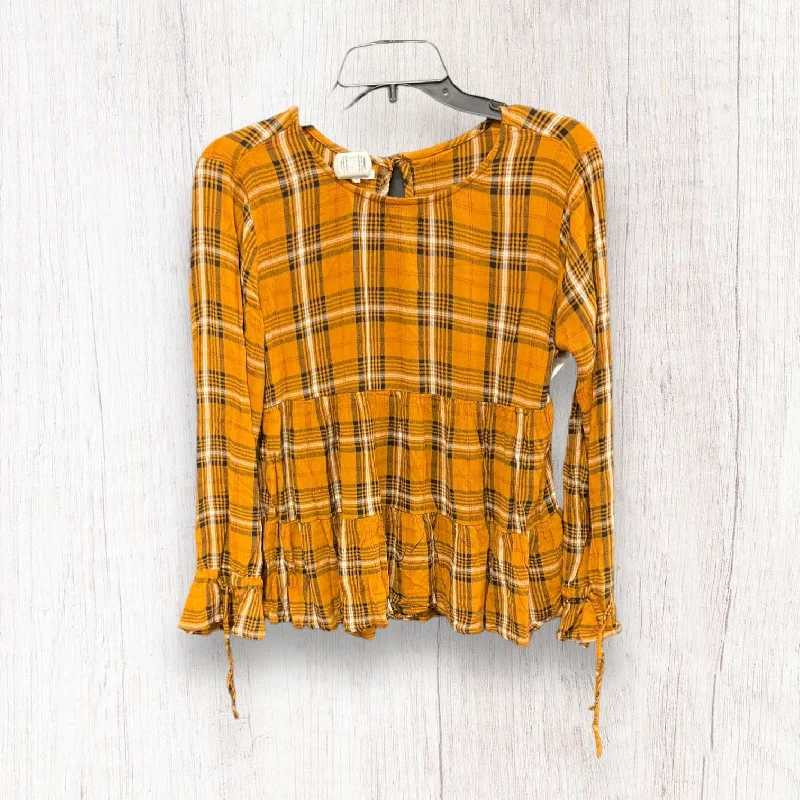 women's long sleeve tops with asymmetrical hemlinesTop Long Sleeve By Maurices In Plaid Pattern, Size: M