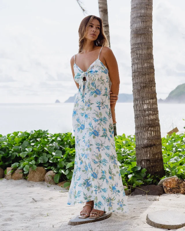 women's boho dressesMadilyn Blue Floral Midi Dress