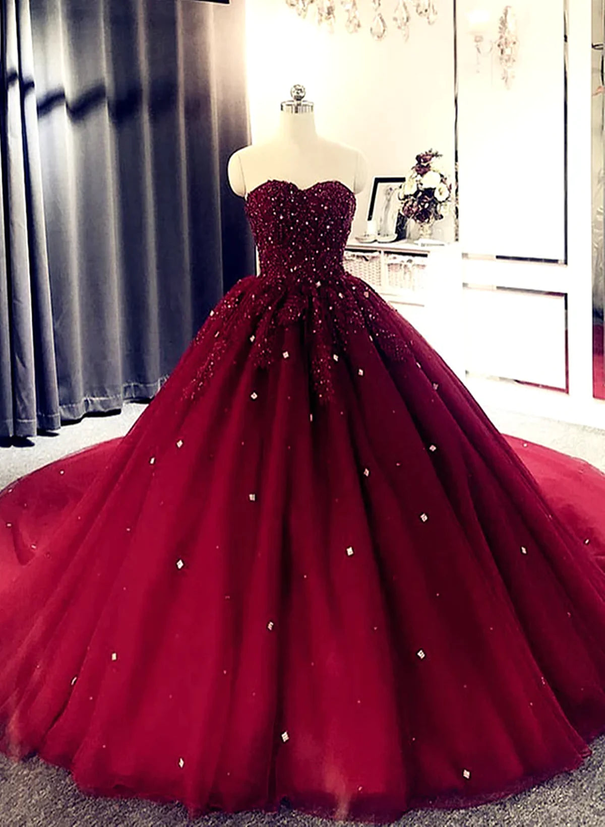 women's body-skimming dressesBall Gown Burgundy Sweetheart Beaded Quince Dresses Sweet 16 Dress